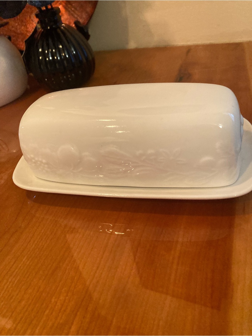 Gibson White Ceramic Butter Dish with Fruit Design